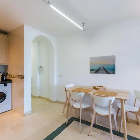 Bonito En Primera Linea De Playa * Estepona