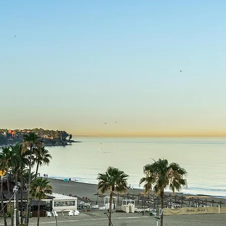 Bonito En Primera Linea De Playa Lejlighed Estepona