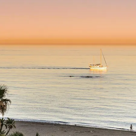 Bonito En Primera Linea De Playa Apartman